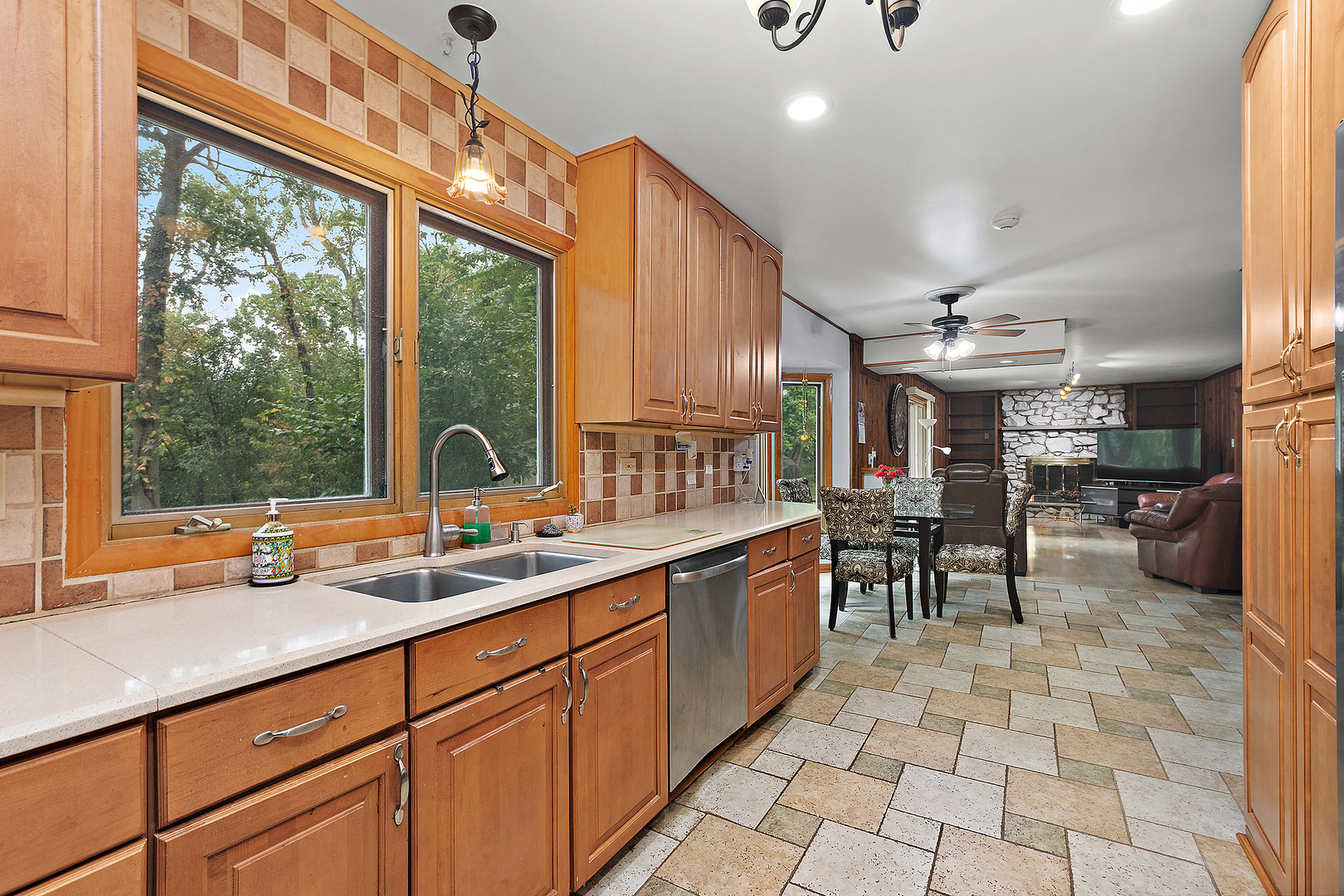 1935 Green Trails Drive, Lisle, IL 60532