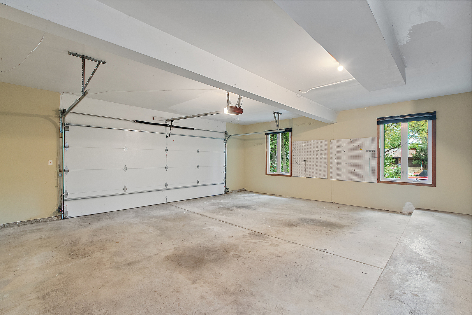 1935 Green Trails Drive, Lisle, IL 60532