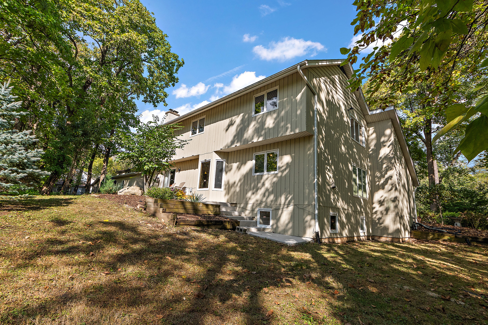 1935 Green Trails Drive, Lisle, IL 60532