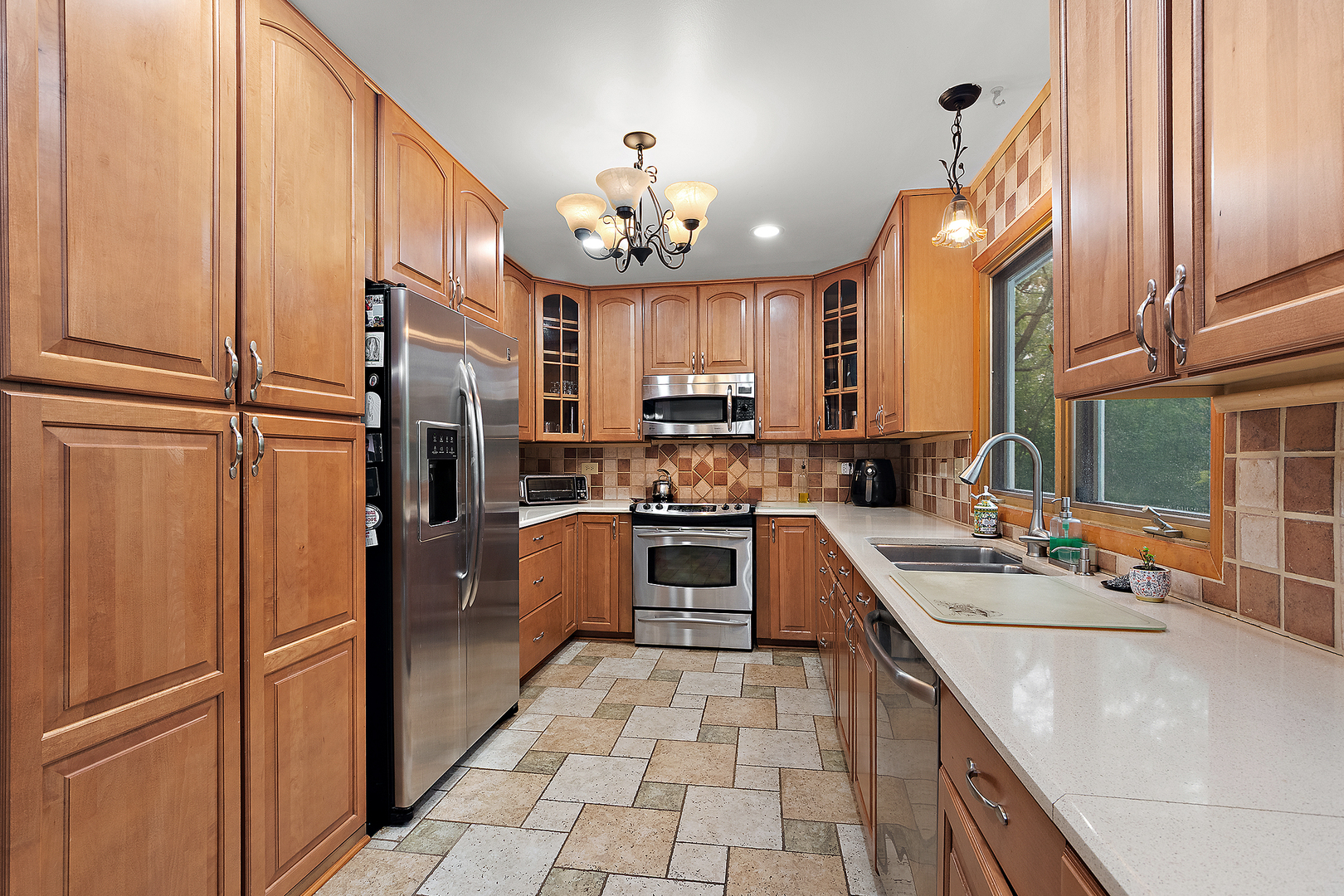 1935 Green Trails Drive, Lisle, IL 60532