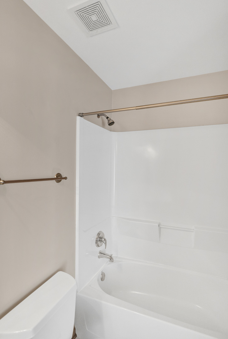 10549 Wakefield Lane #10549, Huntley, IL 60142