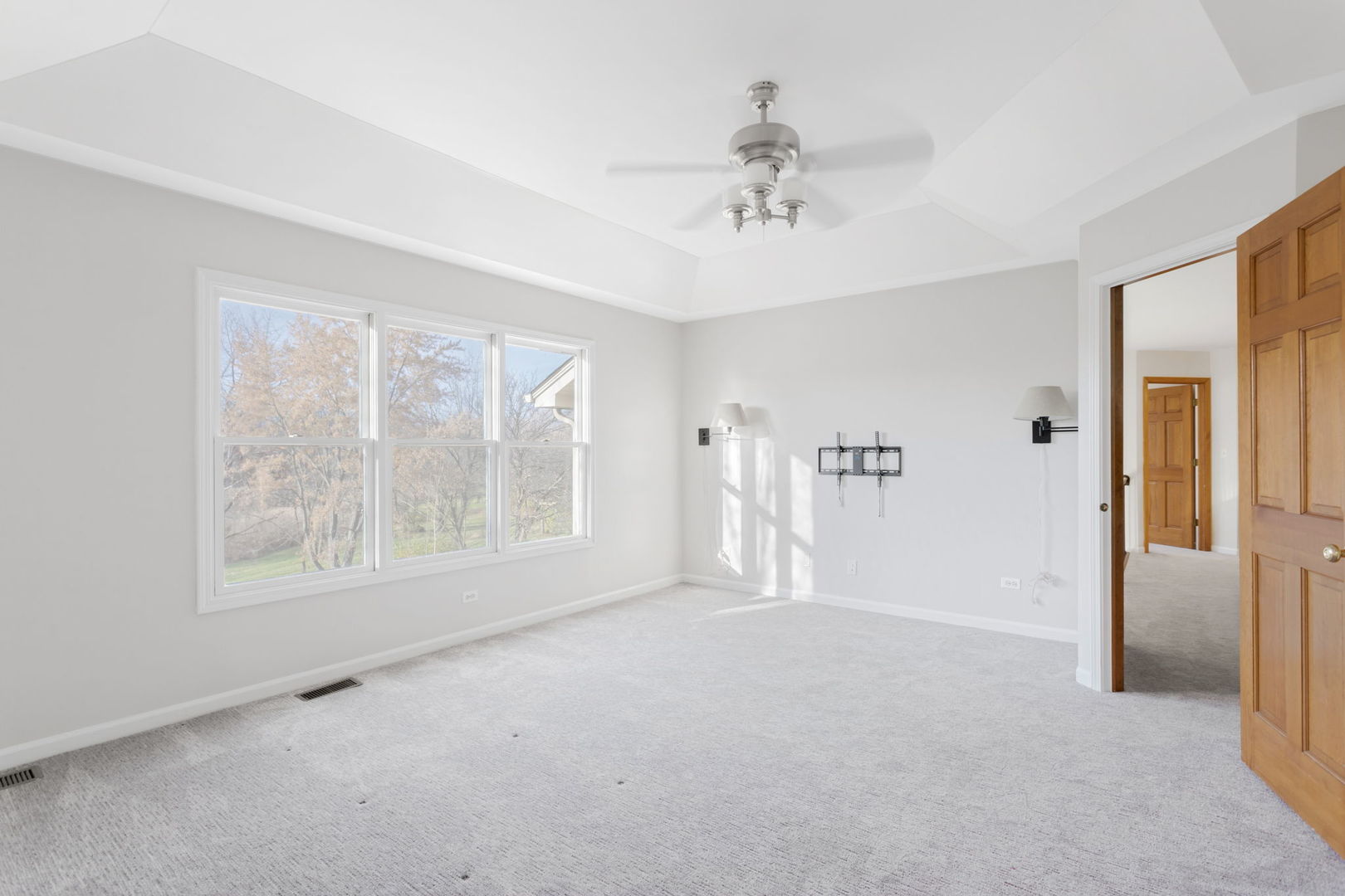 537 Arbor Lane, Oswego, IL 60543