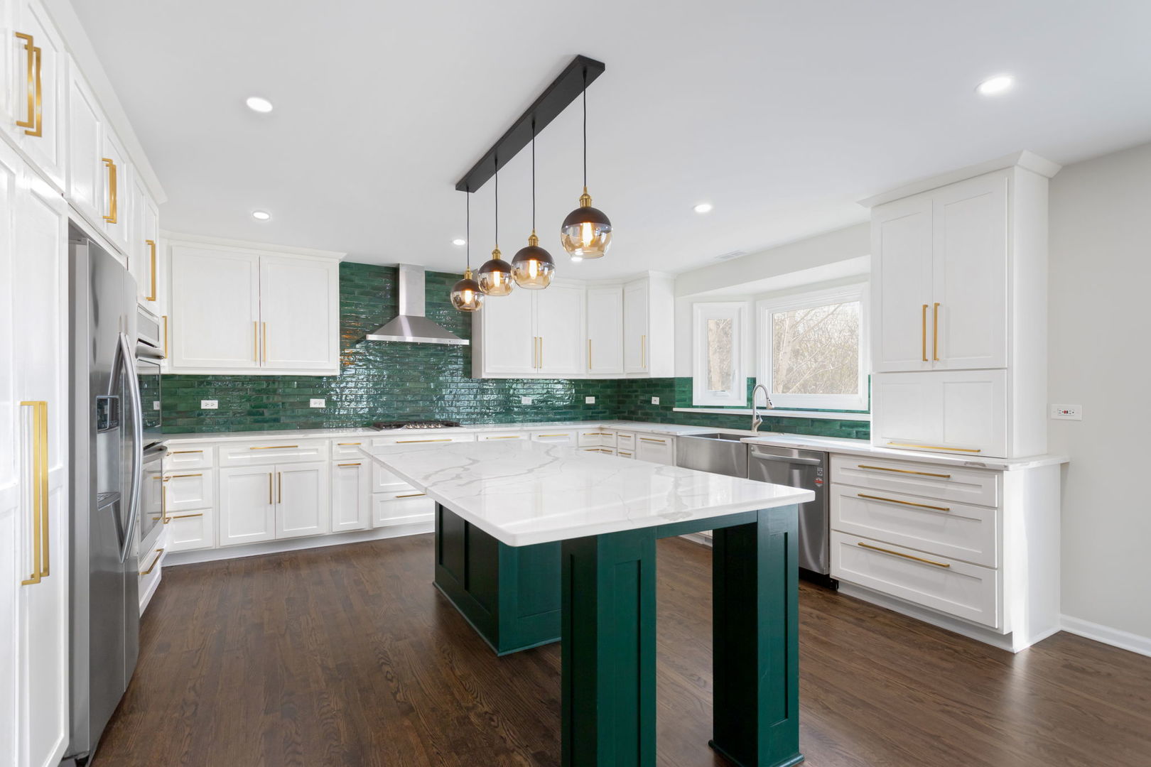 537 Arbor Lane, Oswego, IL 60543