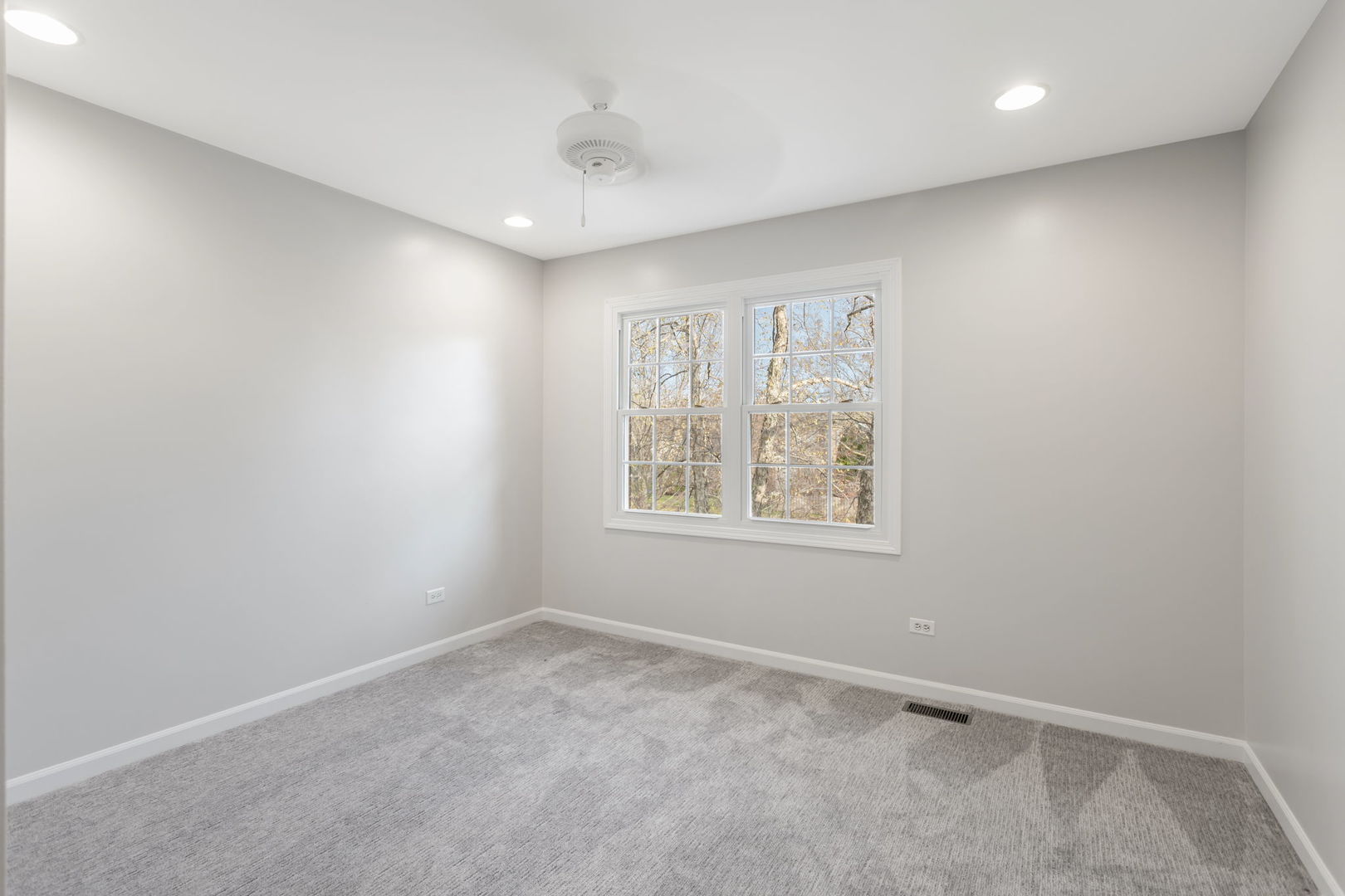 537 Arbor Lane, Oswego, IL 60543