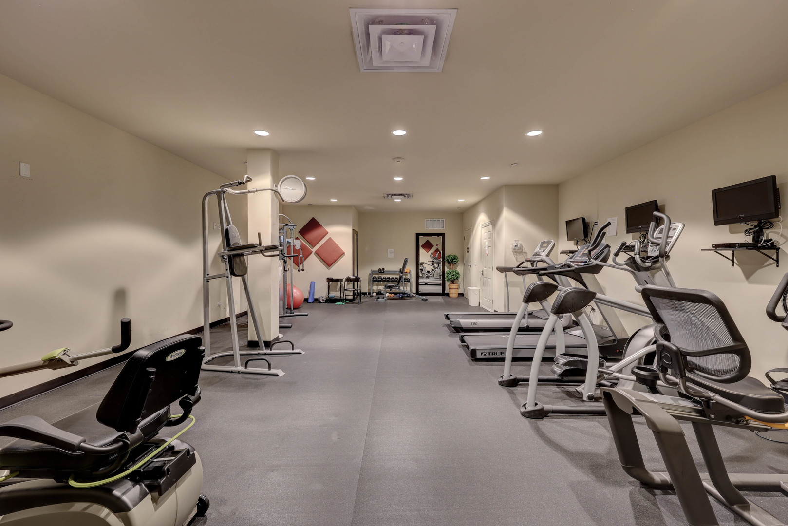 4929 Forest Avenue #4F, Downers Grove, IL 60515