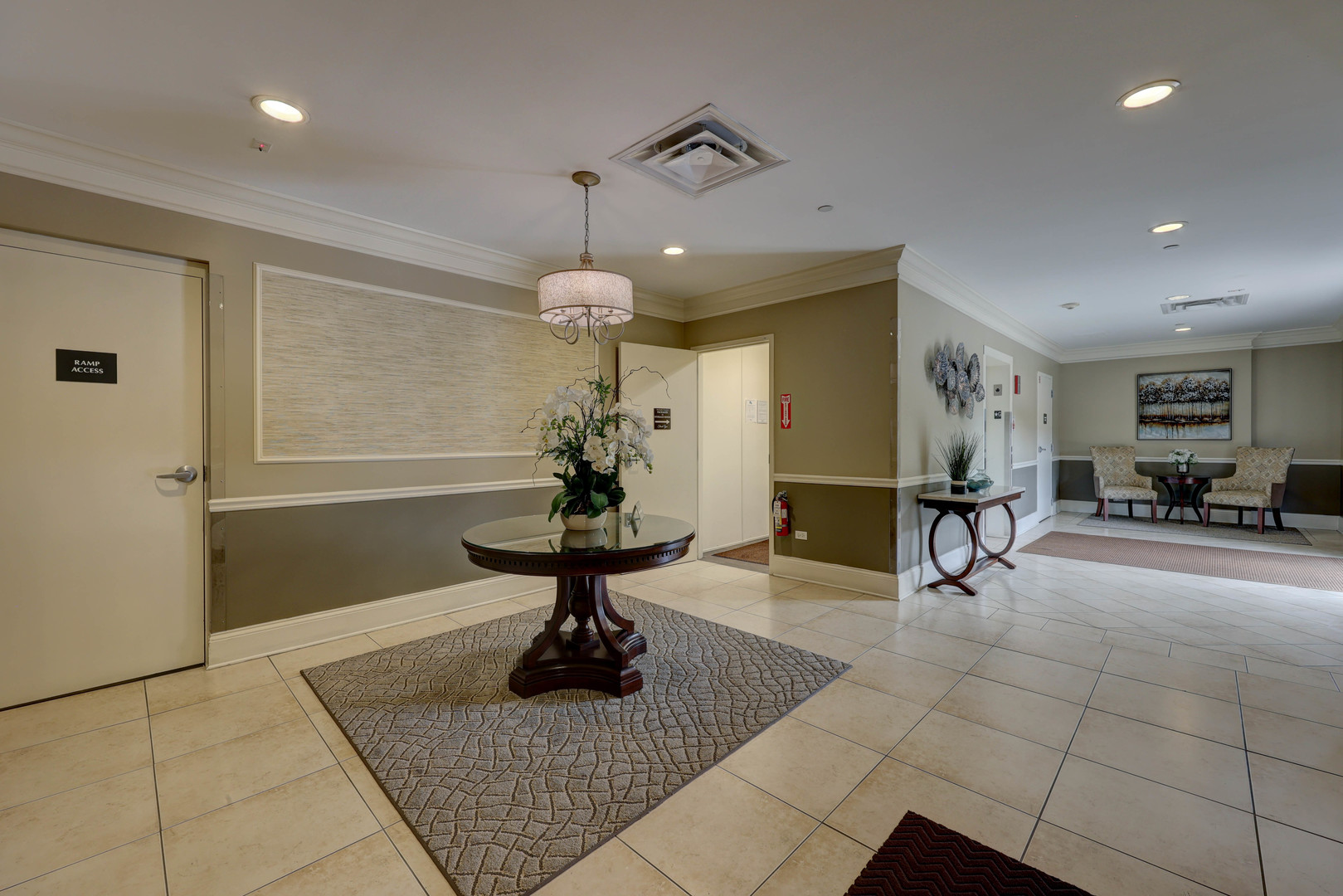 4929 Forest Avenue #4F, Downers Grove, IL 60515