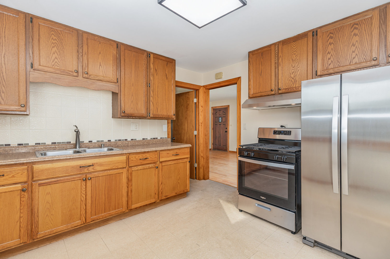 9627 Castello Avenue, Melrose Park, IL 60164