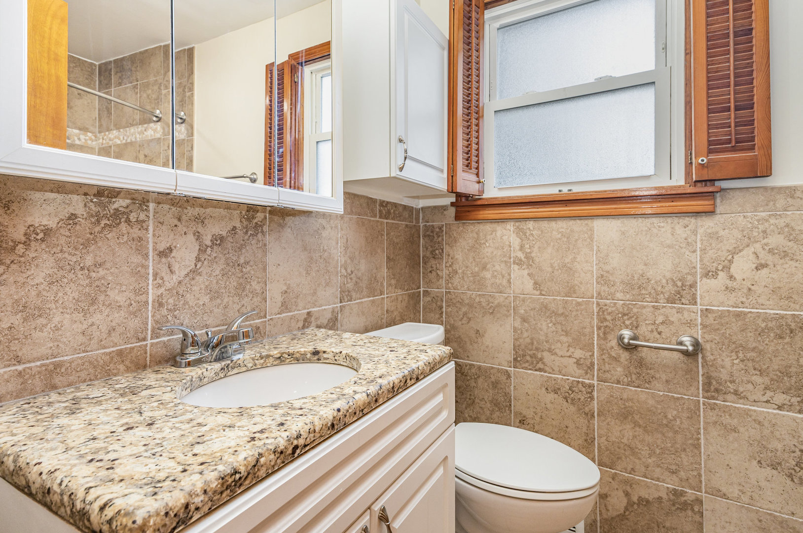 9627 Castello Avenue, Melrose Park, IL 60164