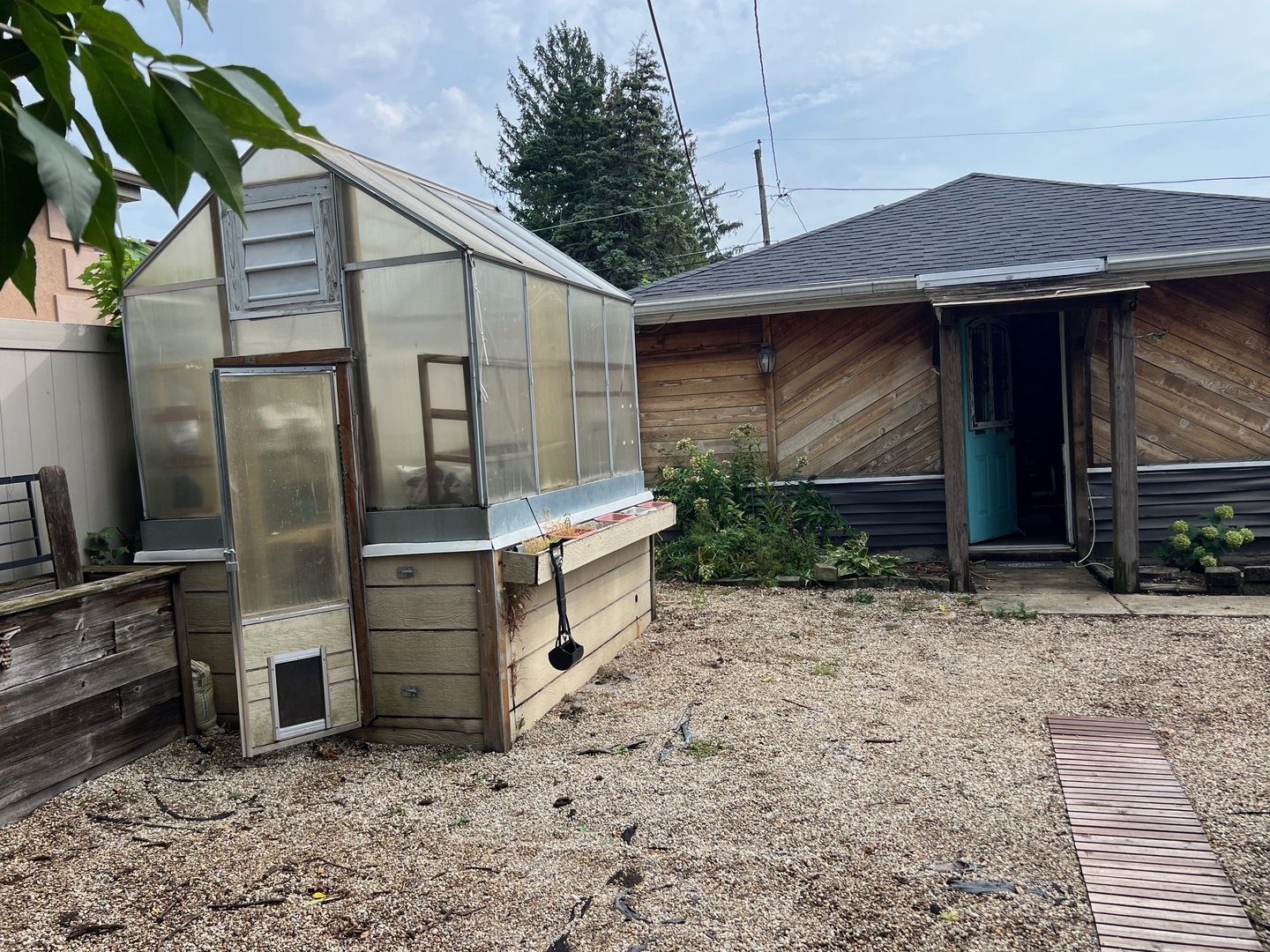 445 S ELLIS Street, Bensenville, IL 60106