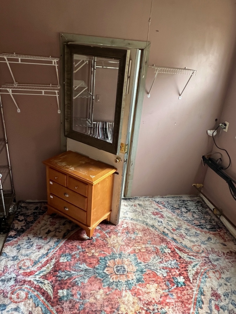 445 S ELLIS Street, Bensenville, IL 60106