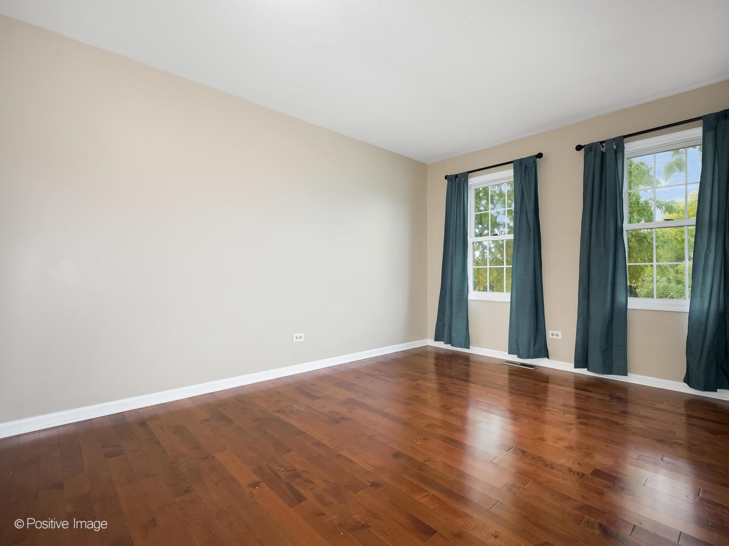 1201 Boxwood Drive, Crystal Lake, IL 60014