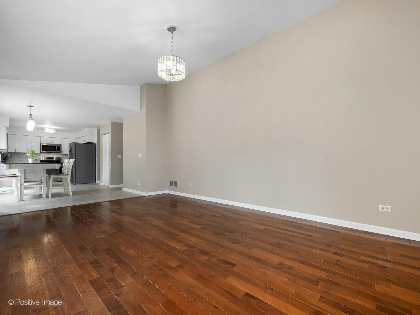 1201 Boxwood Drive, Crystal Lake, IL 60014