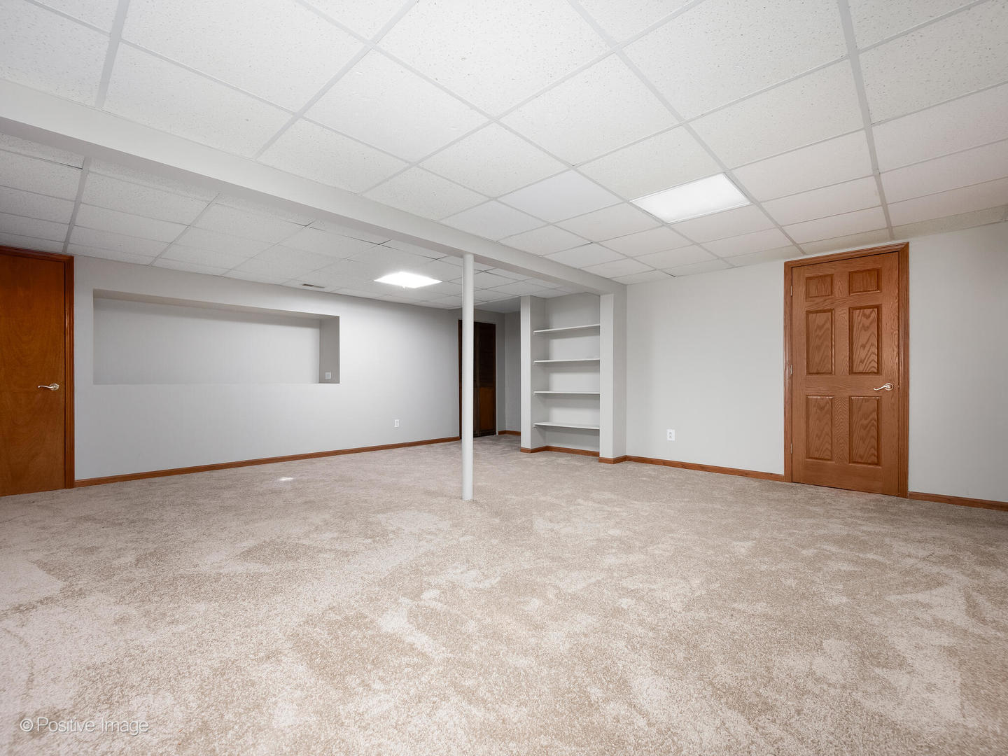 1201 Boxwood Drive, Crystal Lake, IL 60014