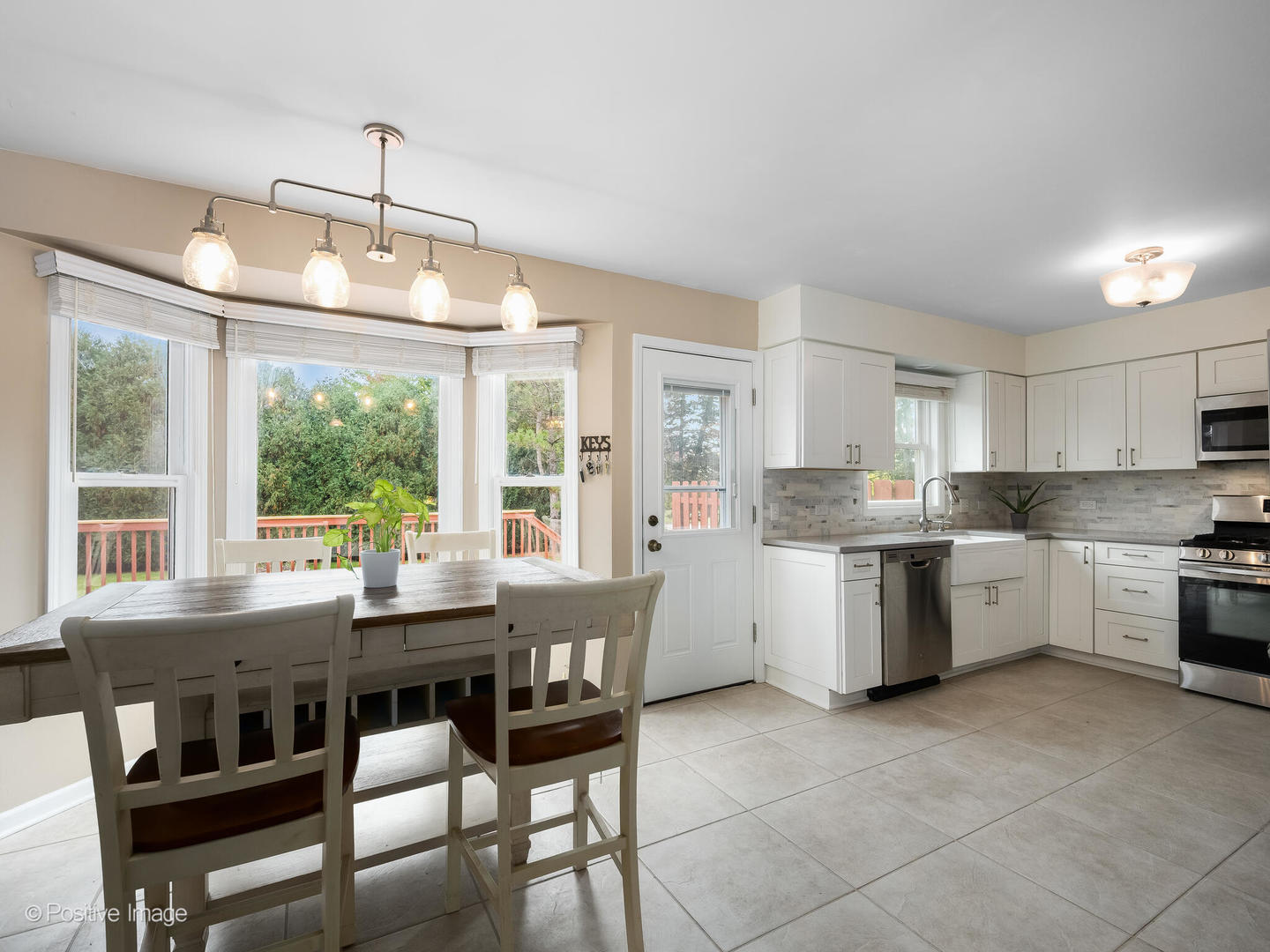 1201 Boxwood Drive, Crystal Lake, IL 60014