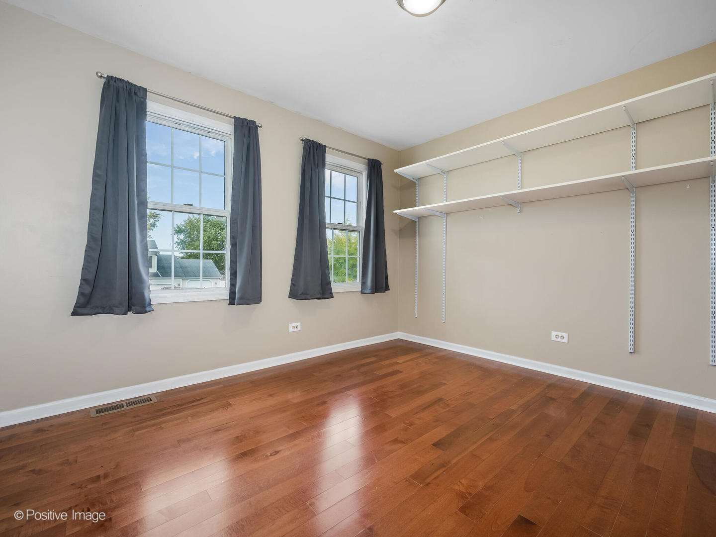 1201 Boxwood Drive, Crystal Lake, IL 60014