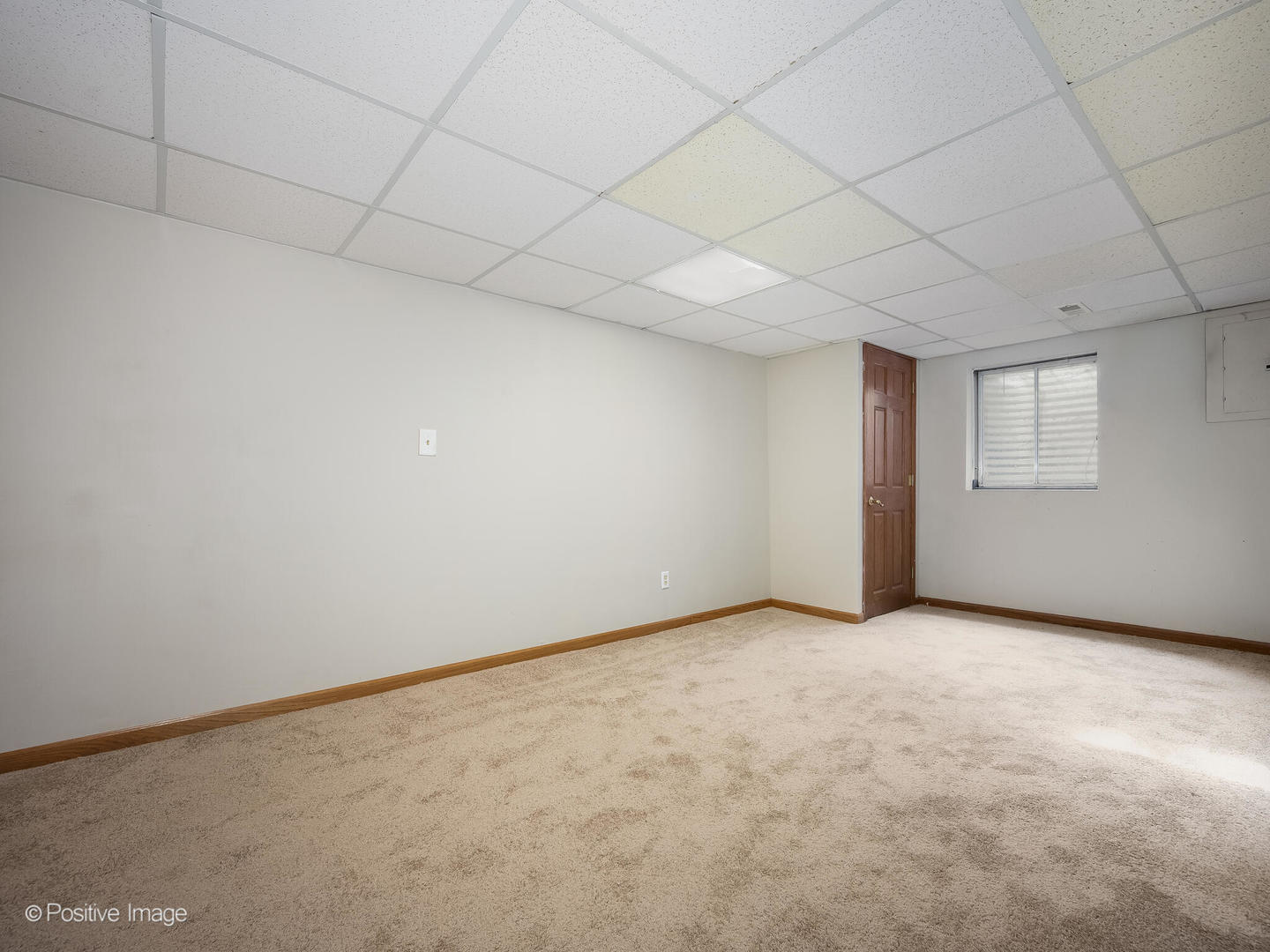 1201 Boxwood Drive, Crystal Lake, IL 60014