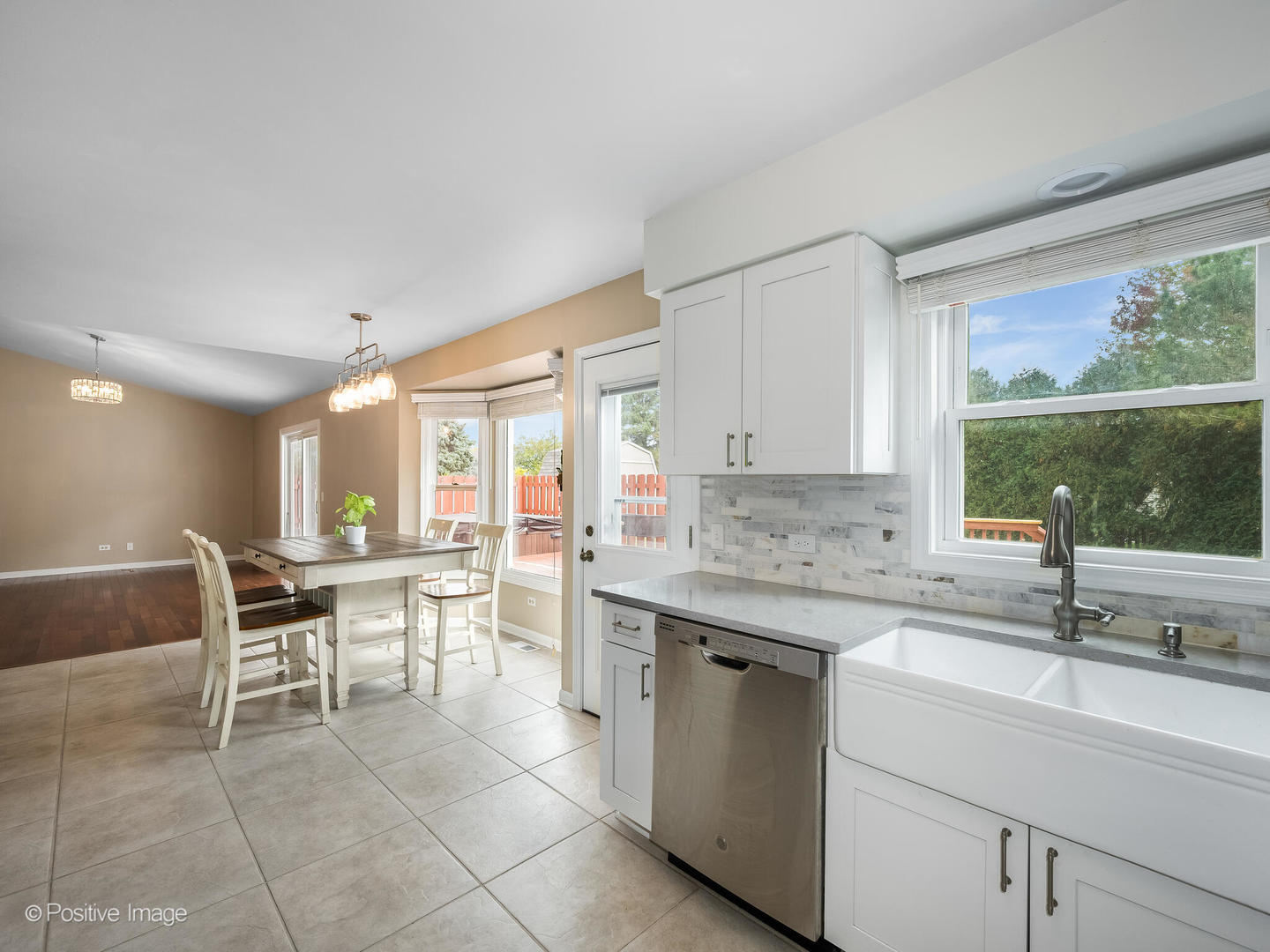 1201 Boxwood Drive, Crystal Lake, IL 60014