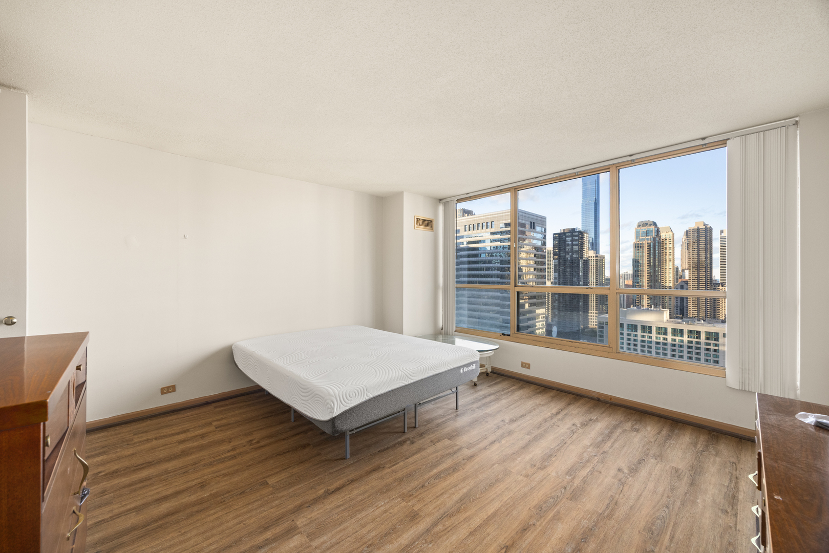 405 N Wabash Avenue #2801, Chicago, IL 60611