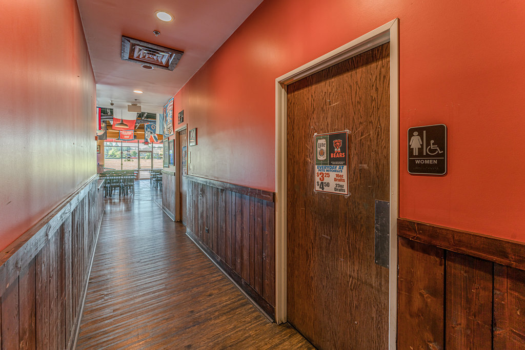 21000 S Frankfort Square Road, Frankfort, IL 60423