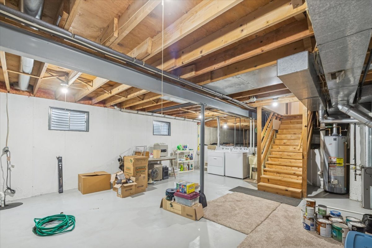 217 Barnwood Trail, McHenry, IL 60050