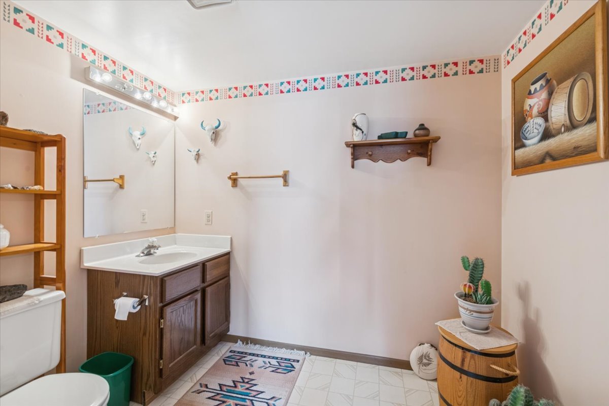 217 Barnwood Trail, McHenry, IL 60050