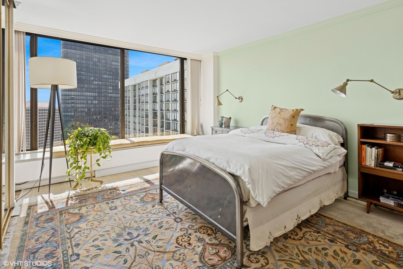 5455 N Sheridan Road #3601-3602, Chicago, IL 60640
