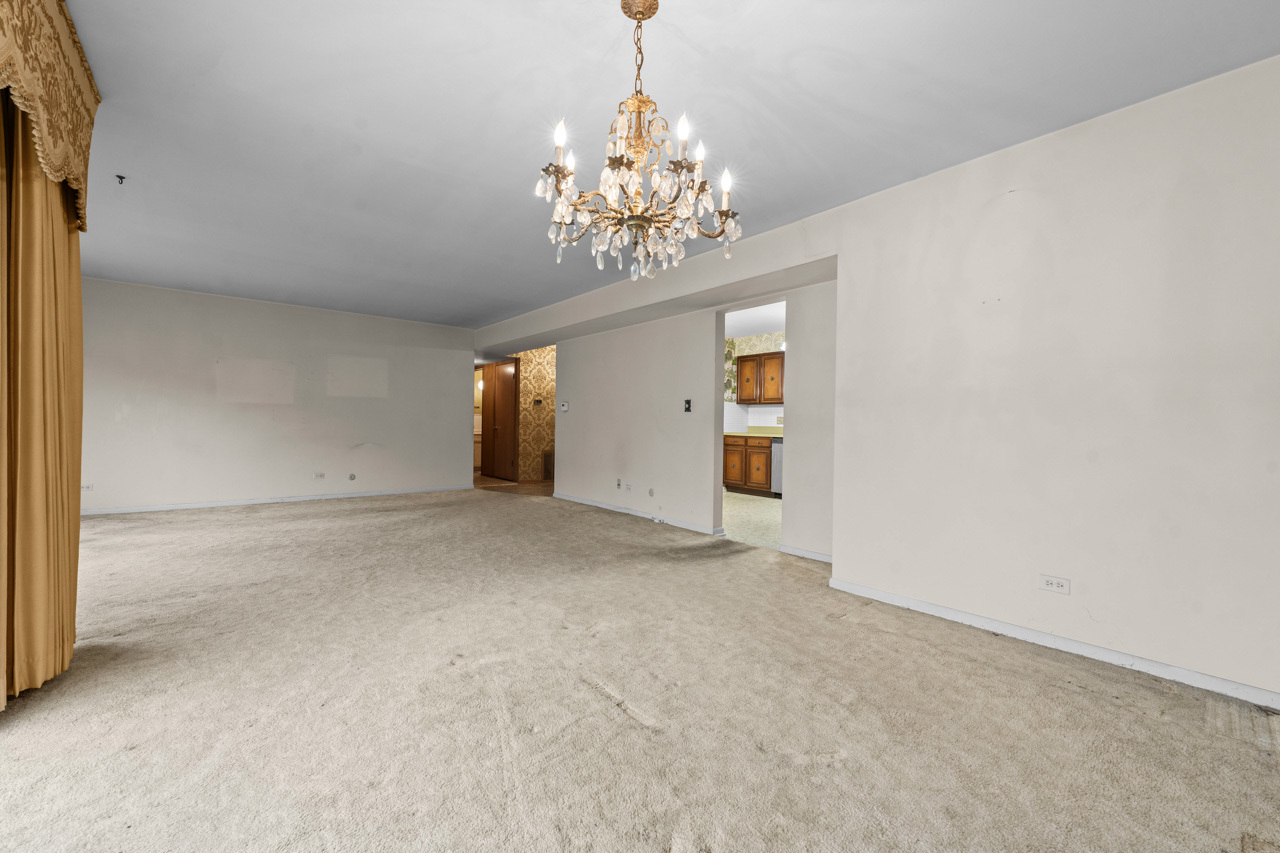 1535 Forest Avenue #305, River Forest, IL 60305