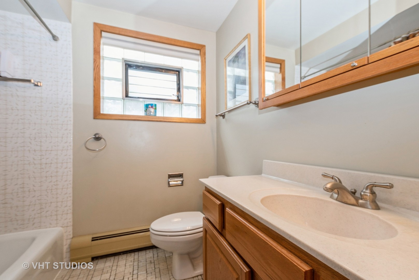 6004 S Kolmar Avenue, Chicago, IL 60629