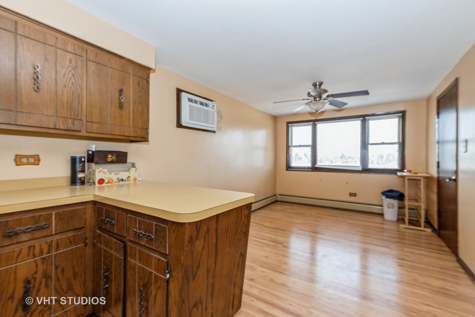 6004 S Kolmar Avenue, Chicago, IL 60629