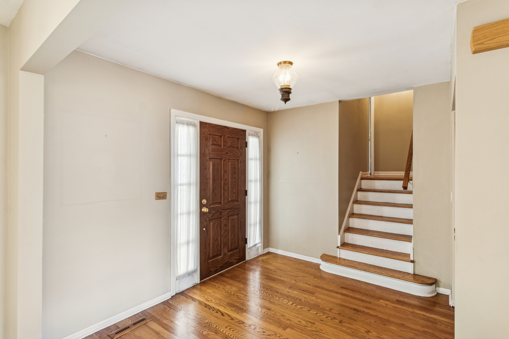 133 Coral Lane, Wheeling, IL 60090