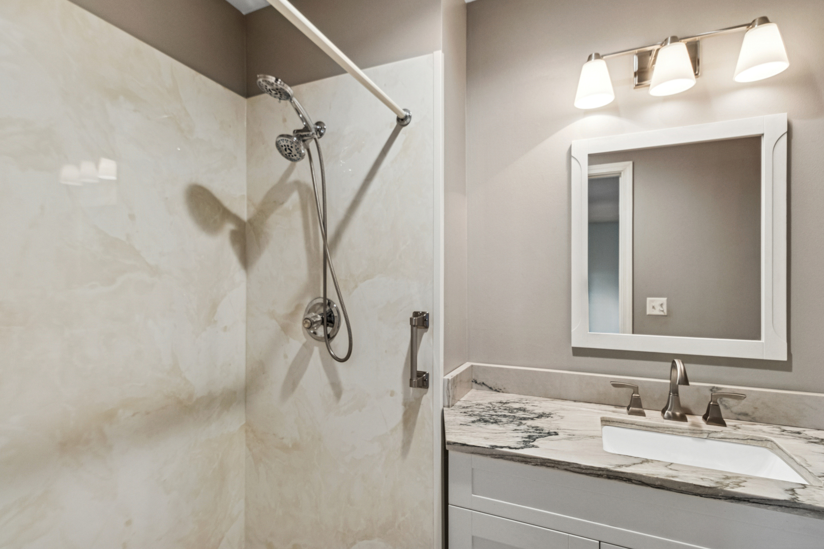 133 Coral Lane, Wheeling, IL 60090