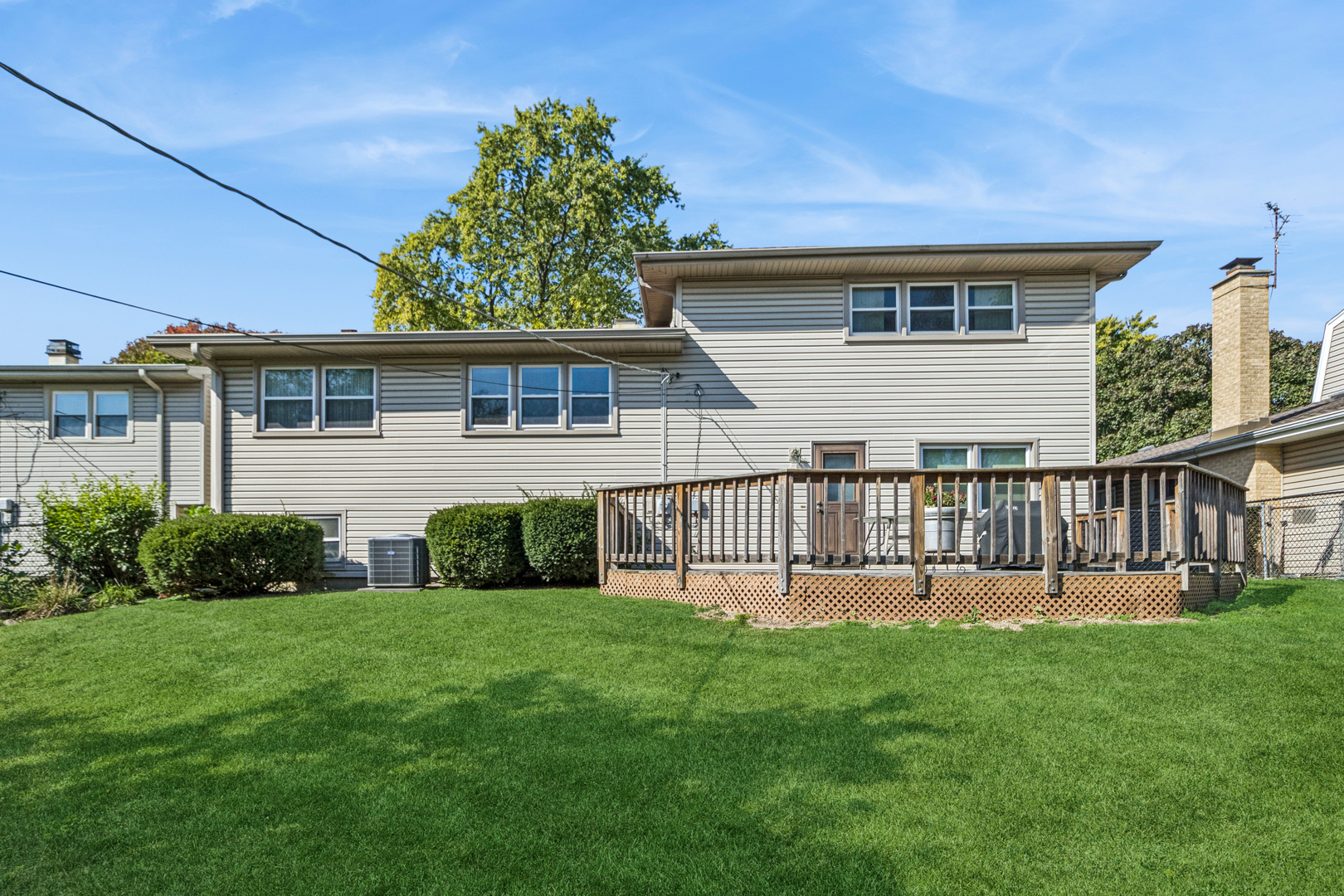 133 Coral Lane, Wheeling, IL 60090