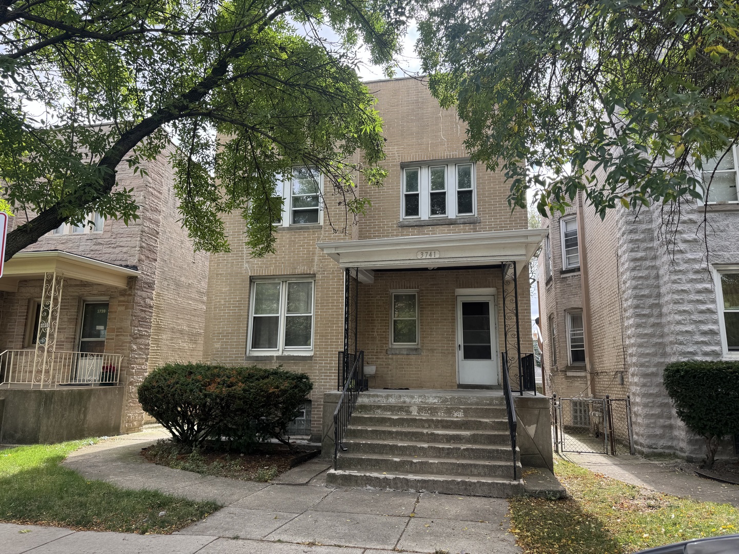 3741 W Irving Park Road #2, Chicago, IL 60618