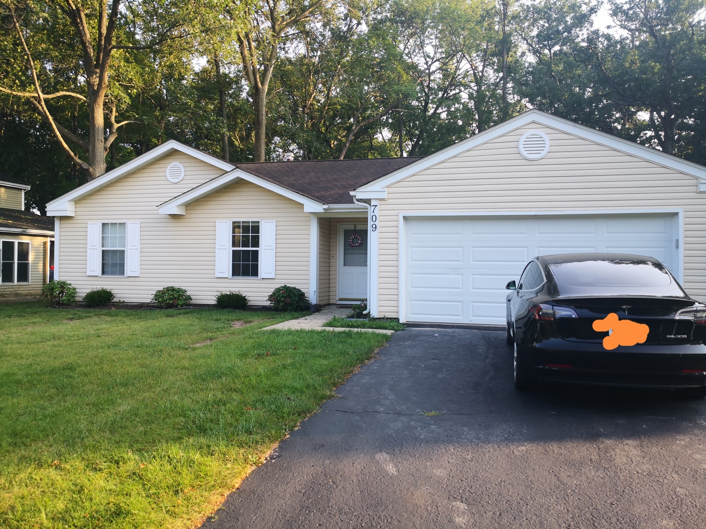 709 Dartmouth Drive, Island Lake, IL 60042