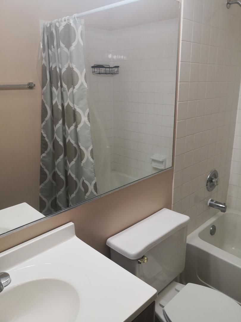 709 Dartmouth Drive, Island Lake, IL 60042