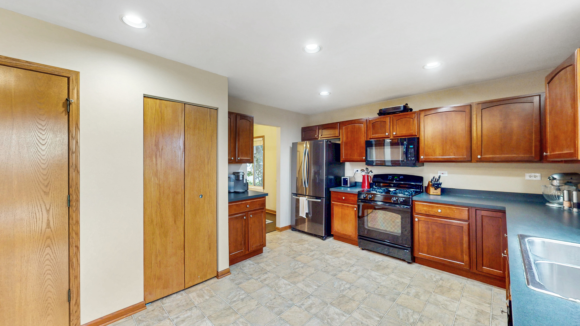 535 Alyssa Street, Plano, IL 60545