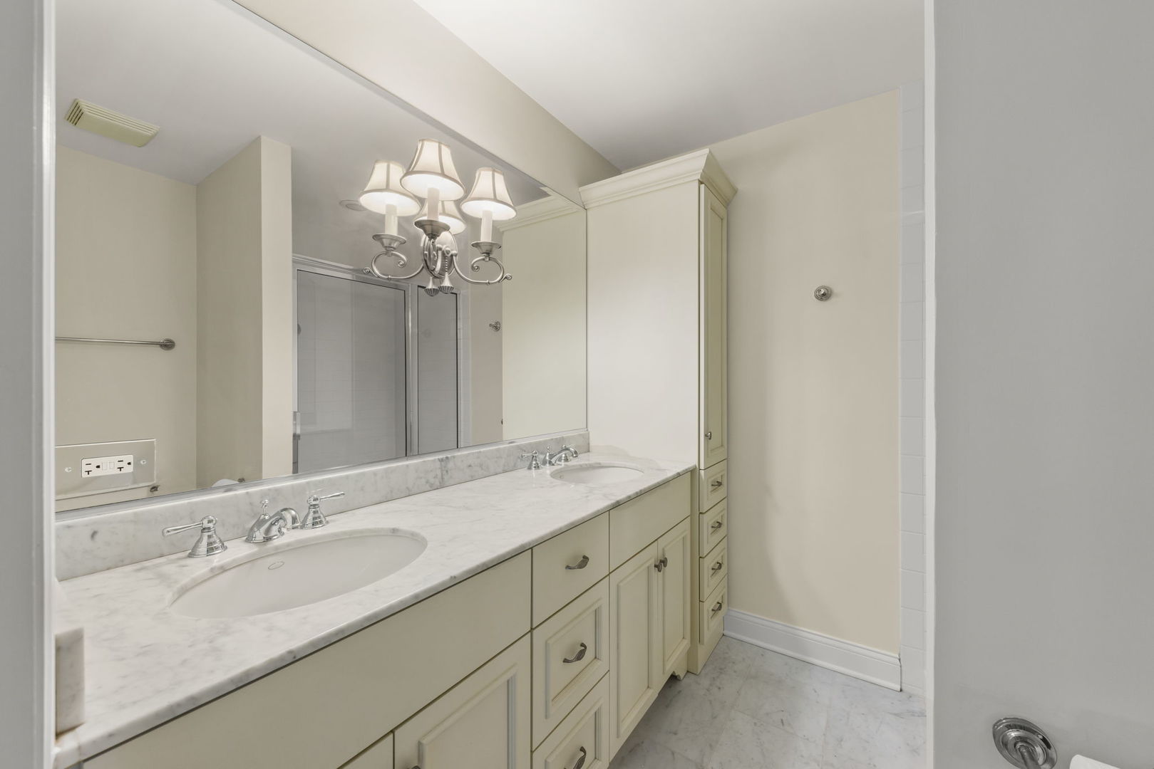 Glen Ellyn, IL 60137