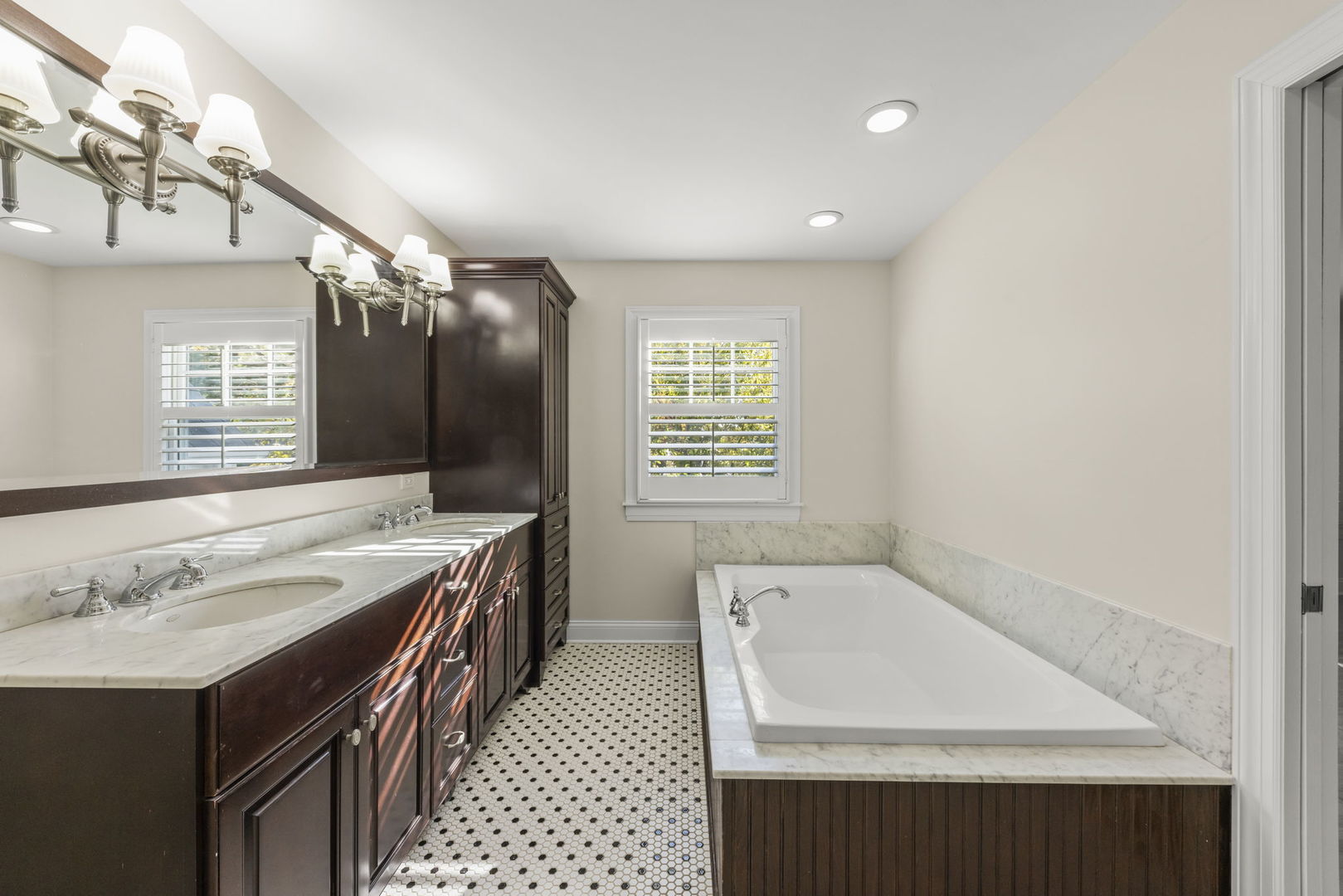 Glen Ellyn, IL 60137