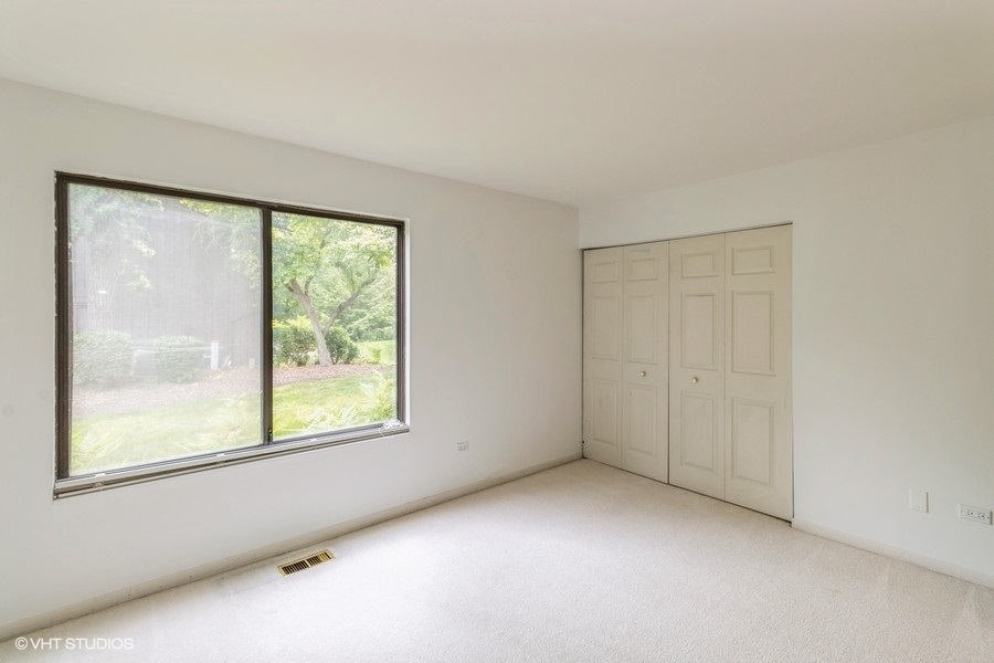 729 Old Barn Road #C, Lake Barrington, IL 60010