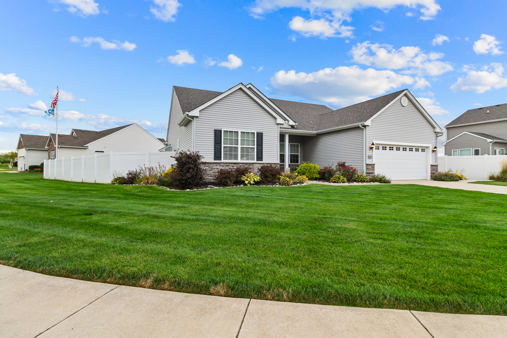 620 Edinburg Drive, Griffith, IN 46319