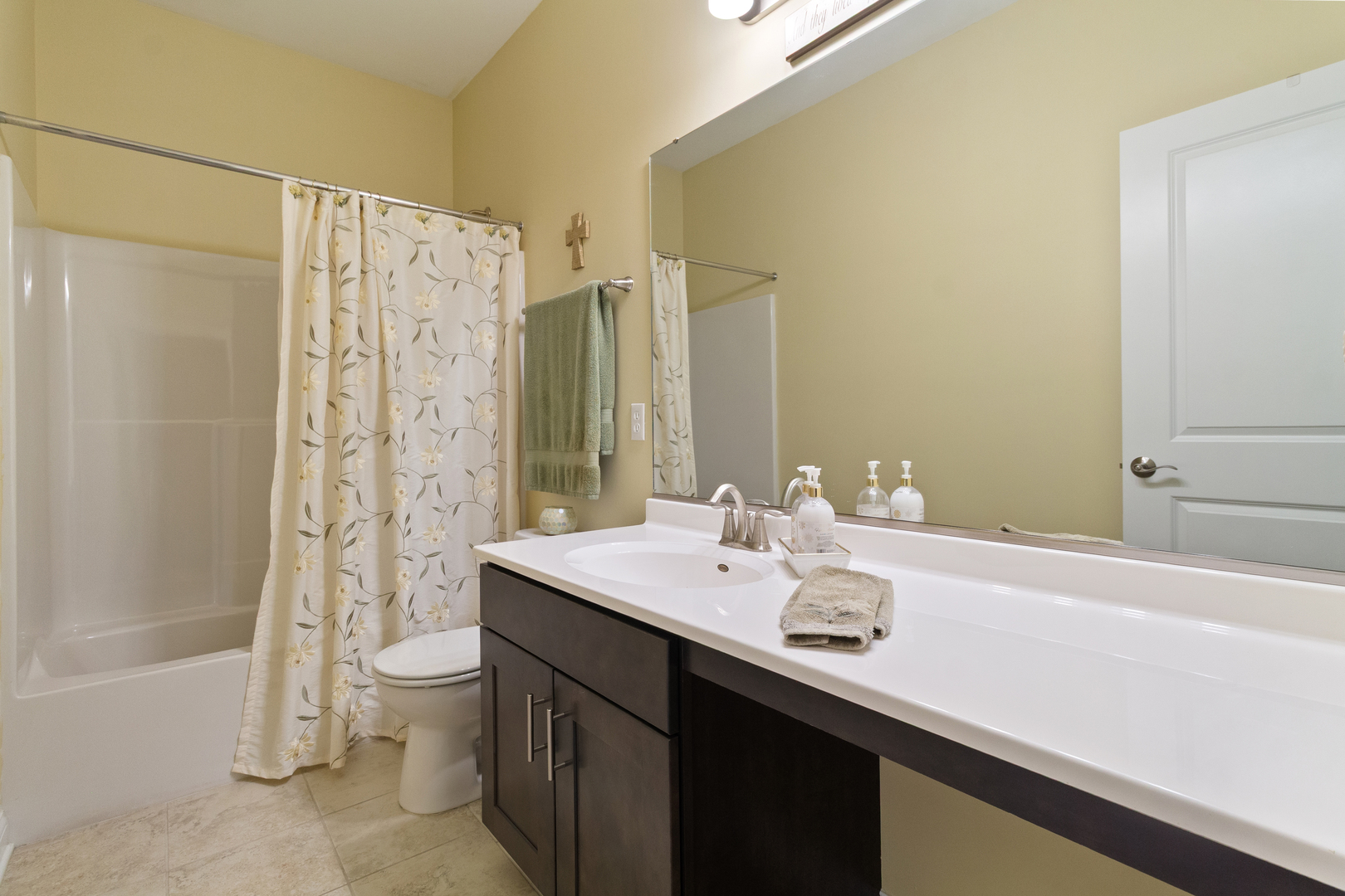 620 Edinburg Drive, Griffith, IN 46319