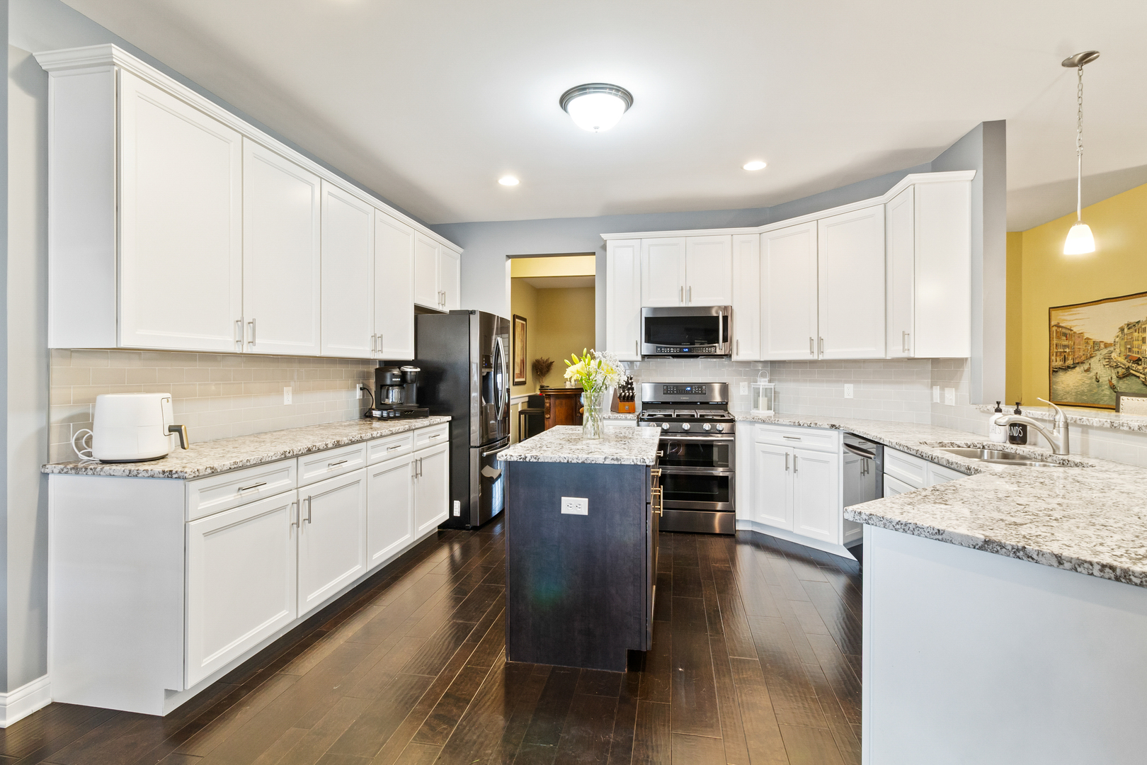 620 Edinburg Drive, Griffith, IN 46319