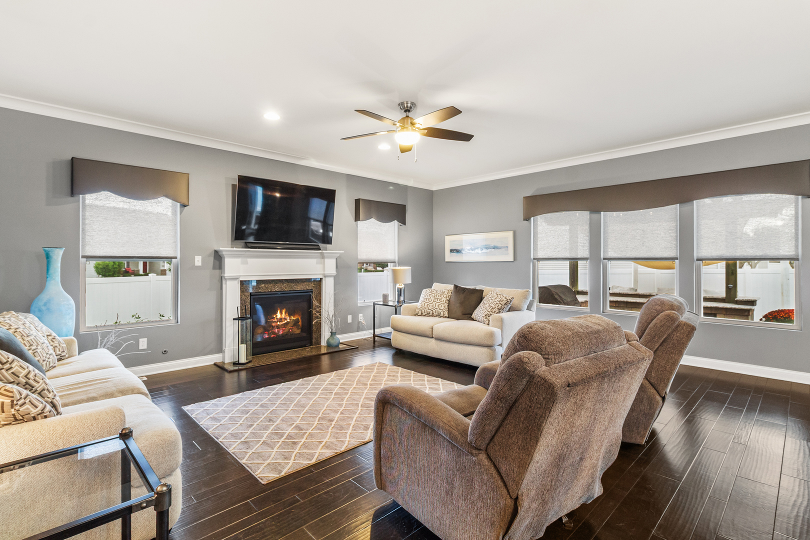 620 Edinburg Drive, Griffith, IN 46319