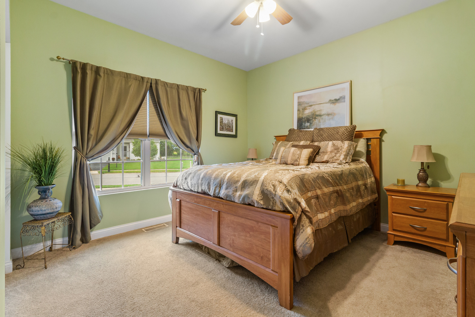 620 Edinburg Drive, Griffith, IN 46319