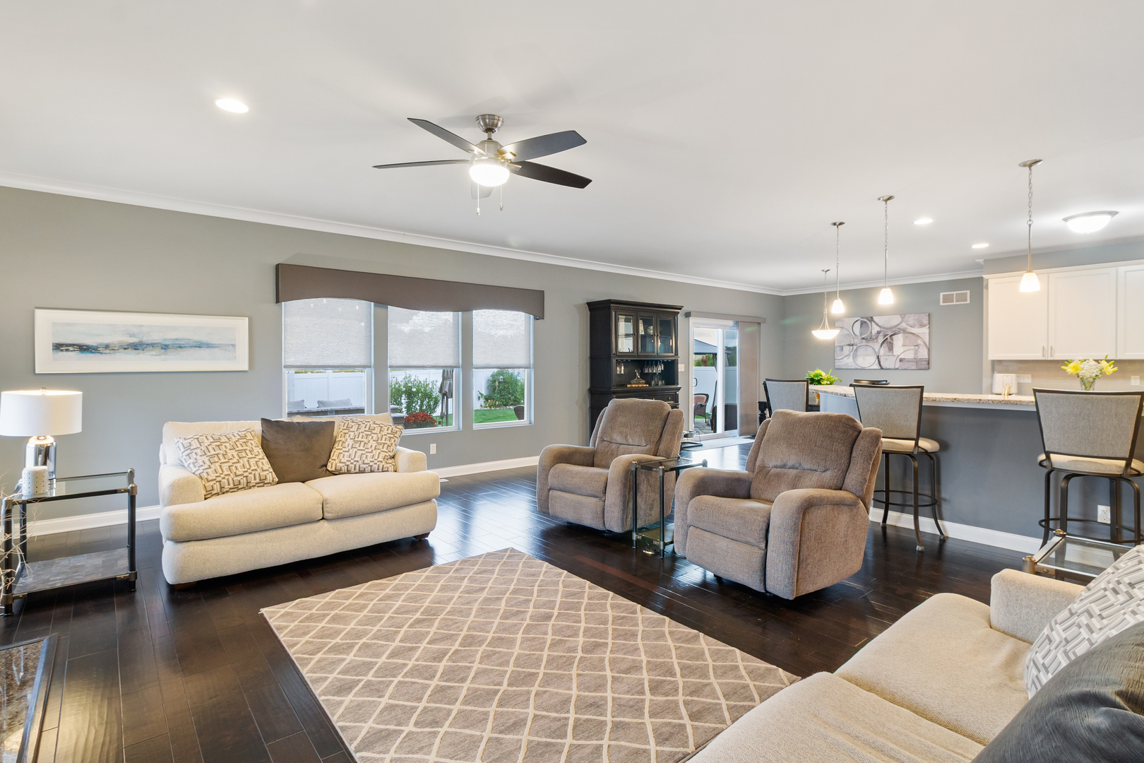 620 Edinburg Drive, Griffith, IN 46319