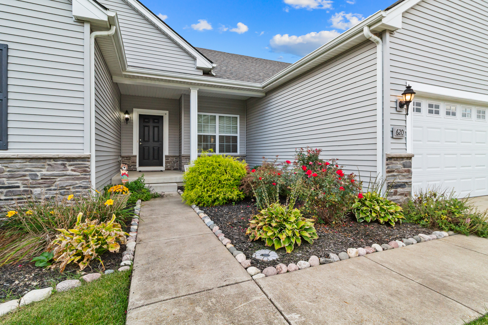 620 Edinburg Drive, Griffith, IN 46319
