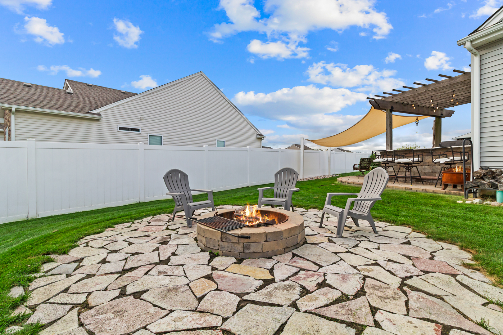 620 Edinburg Drive, Griffith, IN 46319
