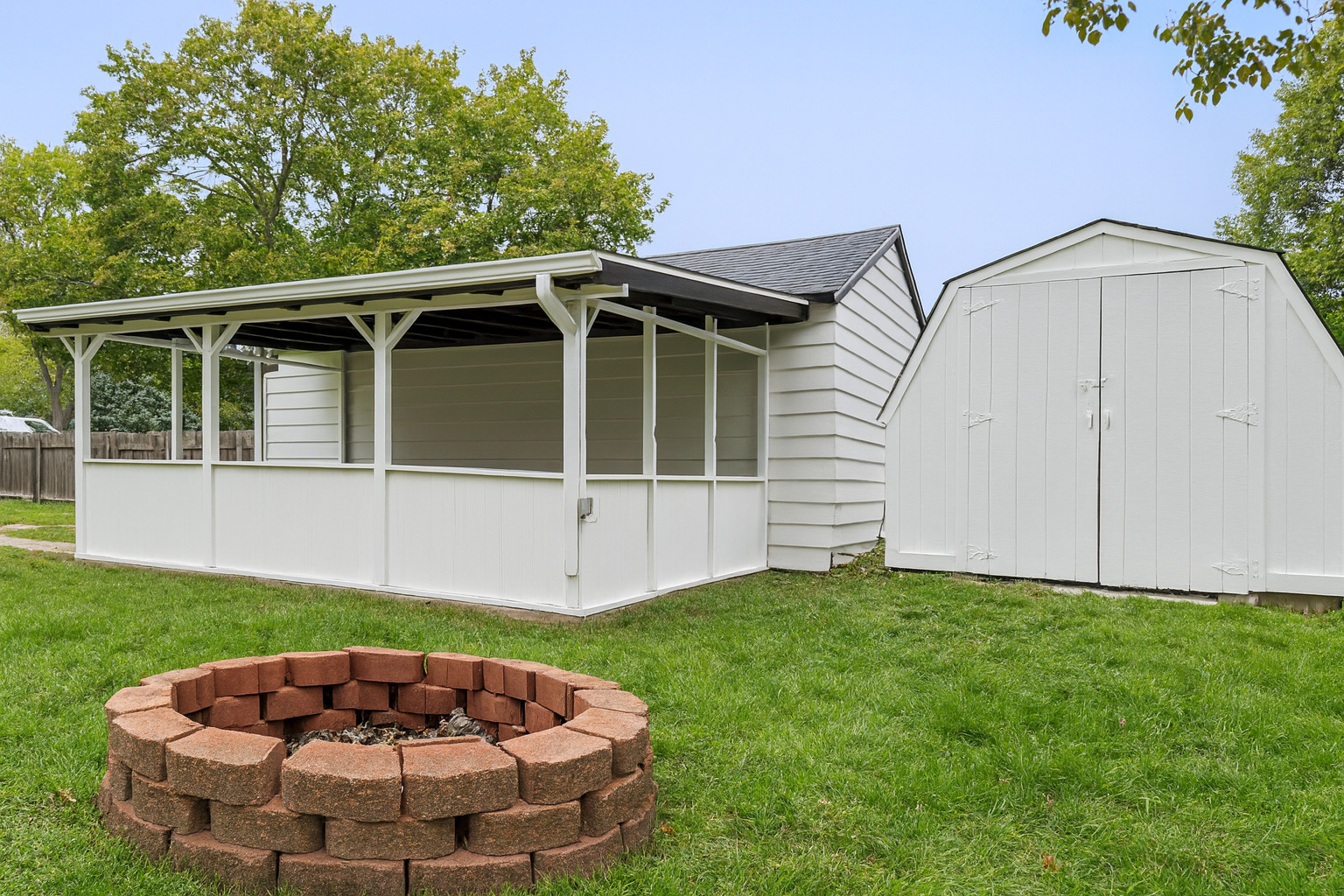 404 Thoria Road, Batavia, IL 60510