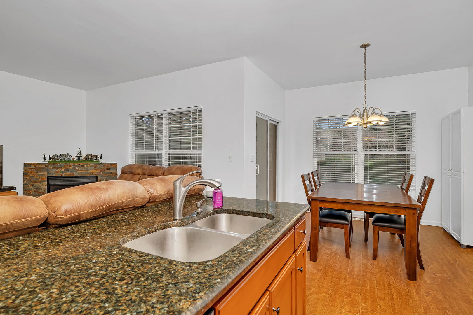 16785 HAZELWOOD Drive, Plainfield, IL 60544