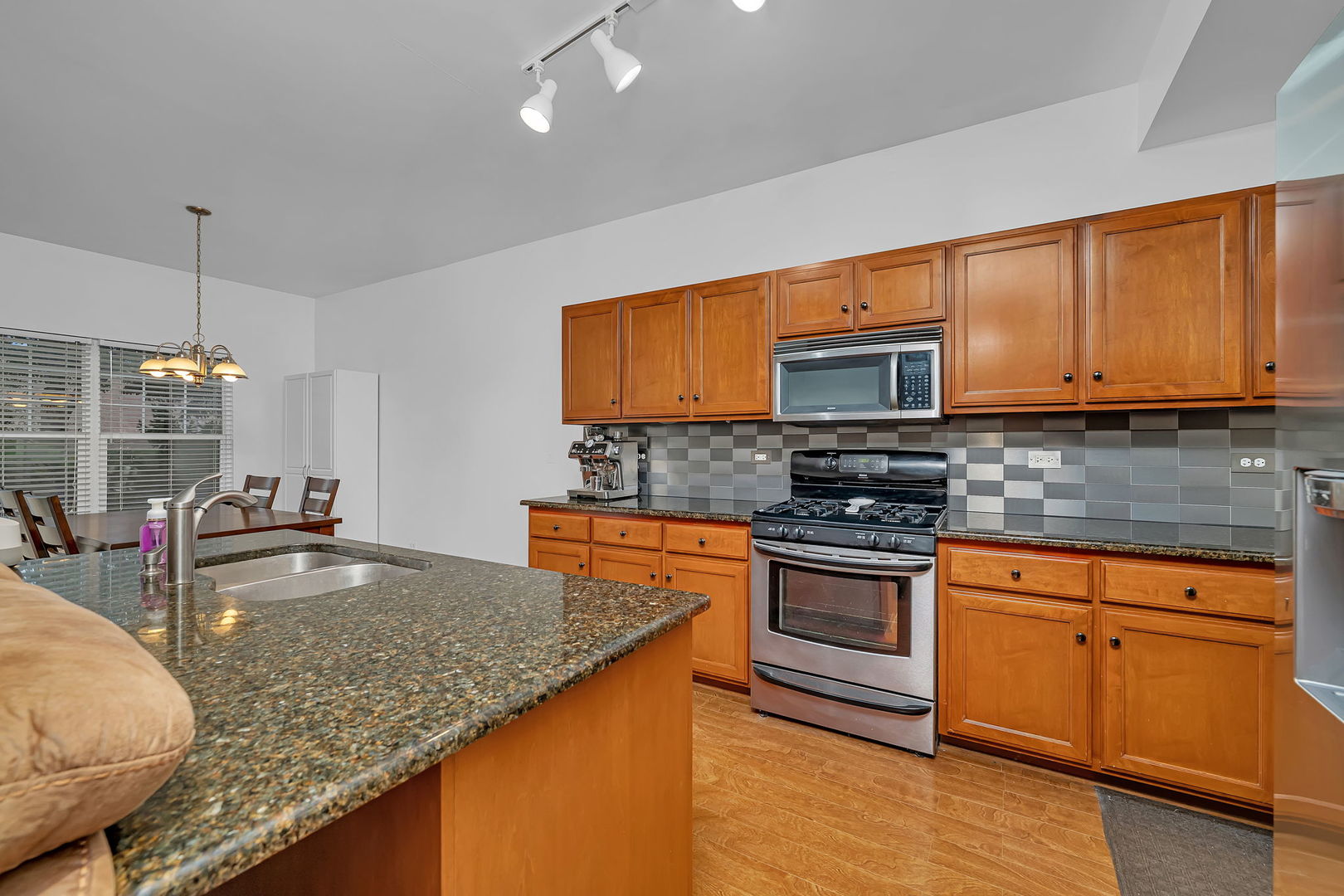 16785 HAZELWOOD Drive, Plainfield, IL 60544